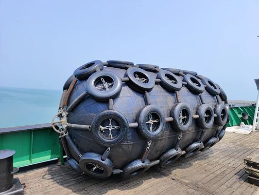 Pływające gumowe błotniki pneumatyczne Yokohama 3,3 m x 6,5 m
