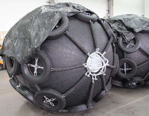 Yokohama Pneumatyczny Fender z siecią opon 2,5mX3 M